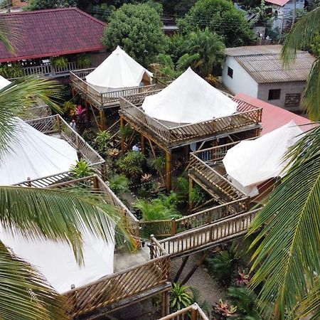 Glamping Due Amici Hotel Palomino Kültér fotó